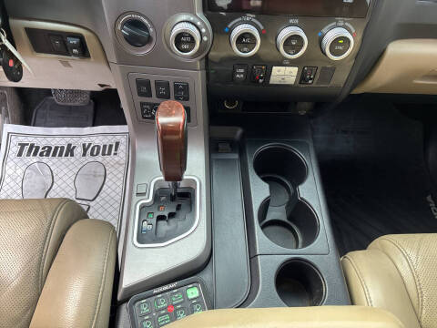 2013 Toyota Sequoia Platinum