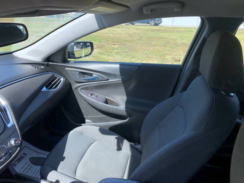 2017 Chevrolet Malibu LT