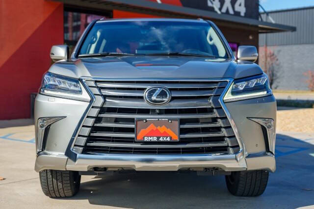 2021 Lexus LX 570 Three-Row