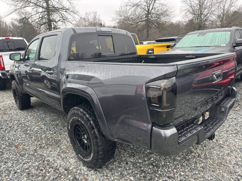 2022 Toyota Tacoma SR5 V6