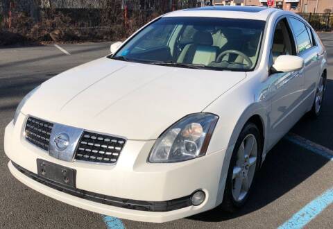 2005 Nissan Maxima for sale at MAGIC AUTO SALES in Little Ferry NJ