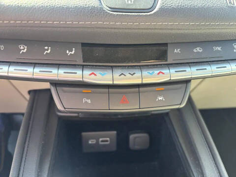 2019 Cadillac XT4 Premium Luxury