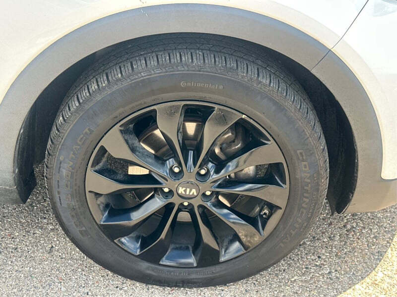 2020 Kia Sorento S V6