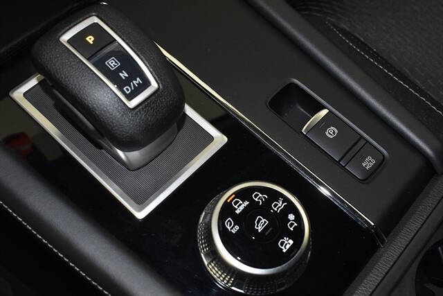 2024 Mitsubishi Outlander ES