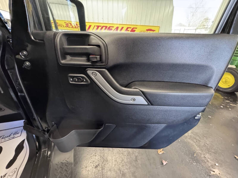 2012 Jeep Wrangler Sahara