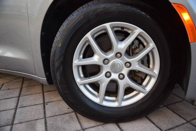 2017 Chrysler Pacifica Touring