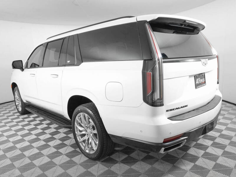 2022 Cadillac Escalade ESV Premium Luxury