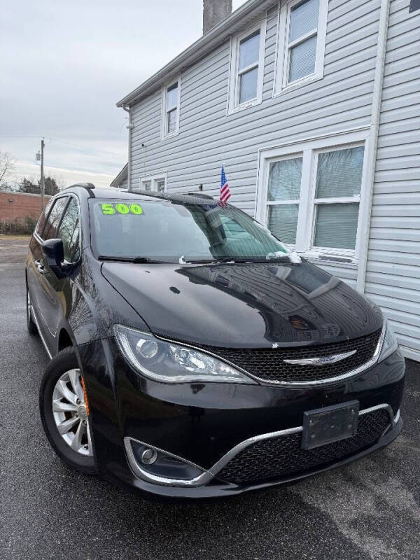 2017 Chrysler Pacifica Touring Plus