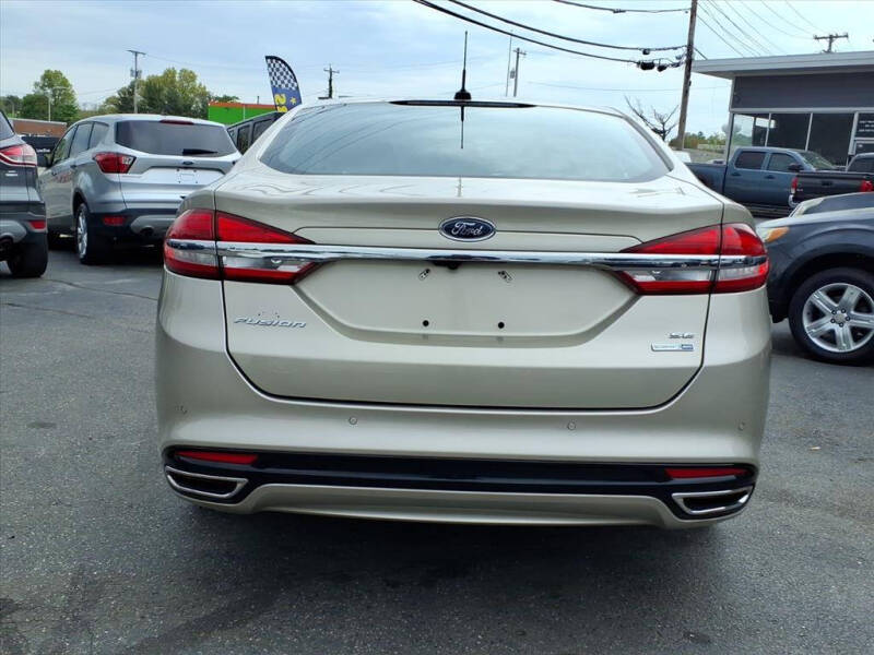 2017 Ford Fusion SE