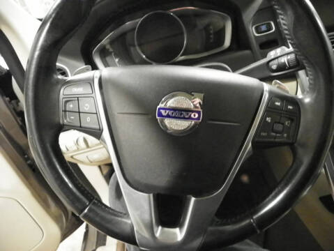 2015 Volvo XC60 T6 Premier Plus