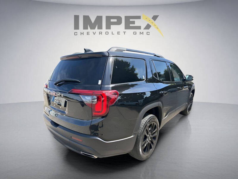 2023 GMC Acadia SLE