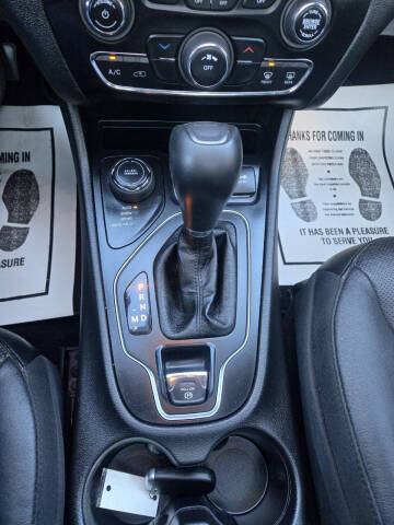 2021 Jeep Cherokee Latitude Lux