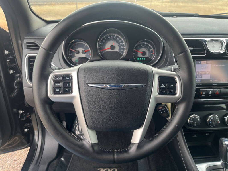 2011 Chrysler 200 Limited