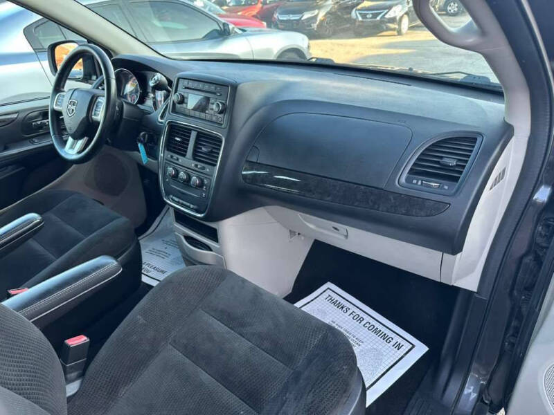 2016 Dodge Grand Caravan SE