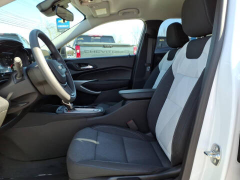 2025 Chevrolet Trax LS