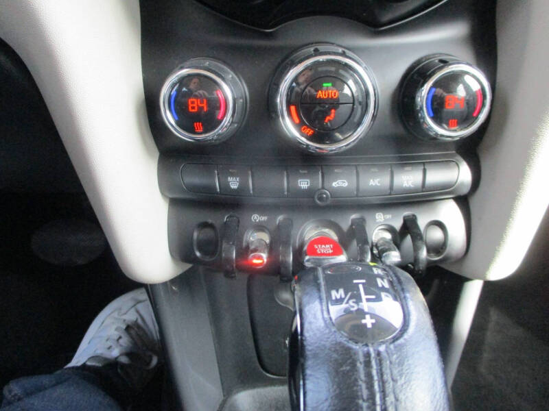 2017 MINI Hardtop 4 Door Cooper