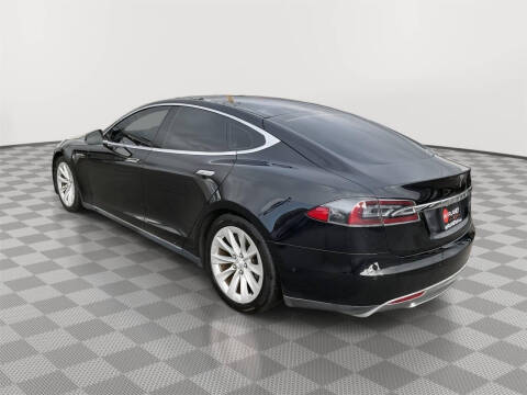 2016 Tesla Model S 70D
