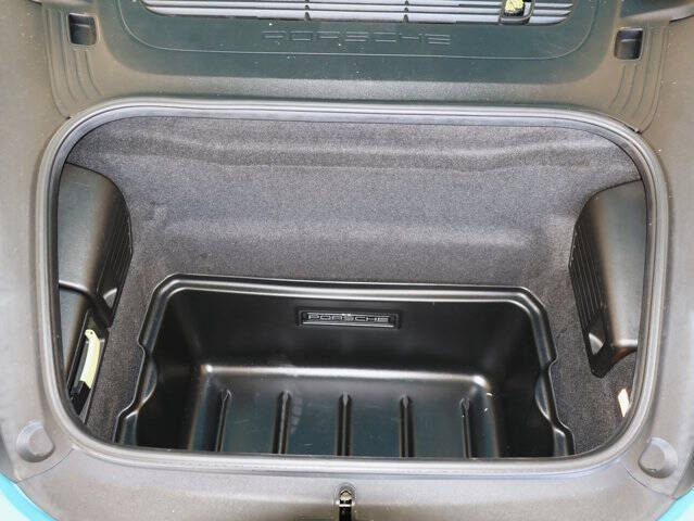 2019 Porsche 911 Carrera GTS