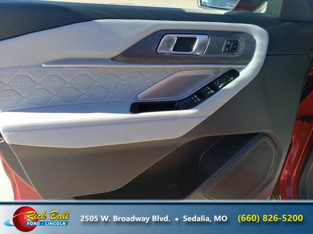 2025 Ford Explorer Platinum