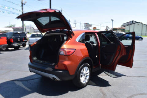 2020 Ford Escape SE
