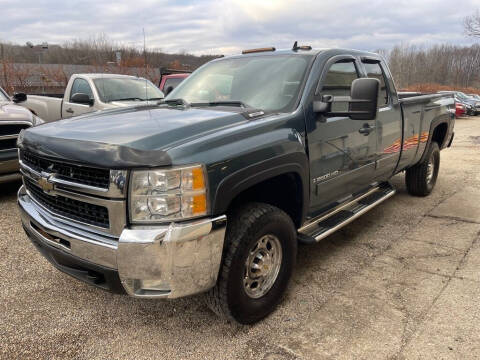 2007 Chevrolet Silverado 2500HD for sale at TIM'S AUTO SOURCING LIMITED in Tallmadge OH