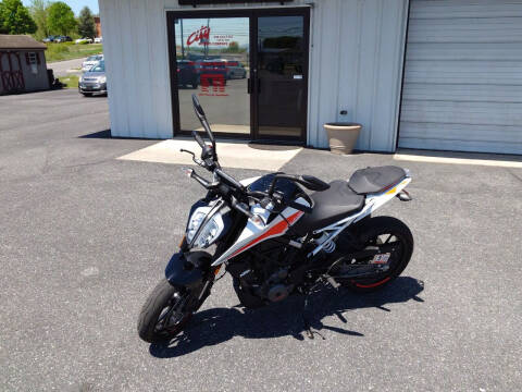 2021 KTM 390