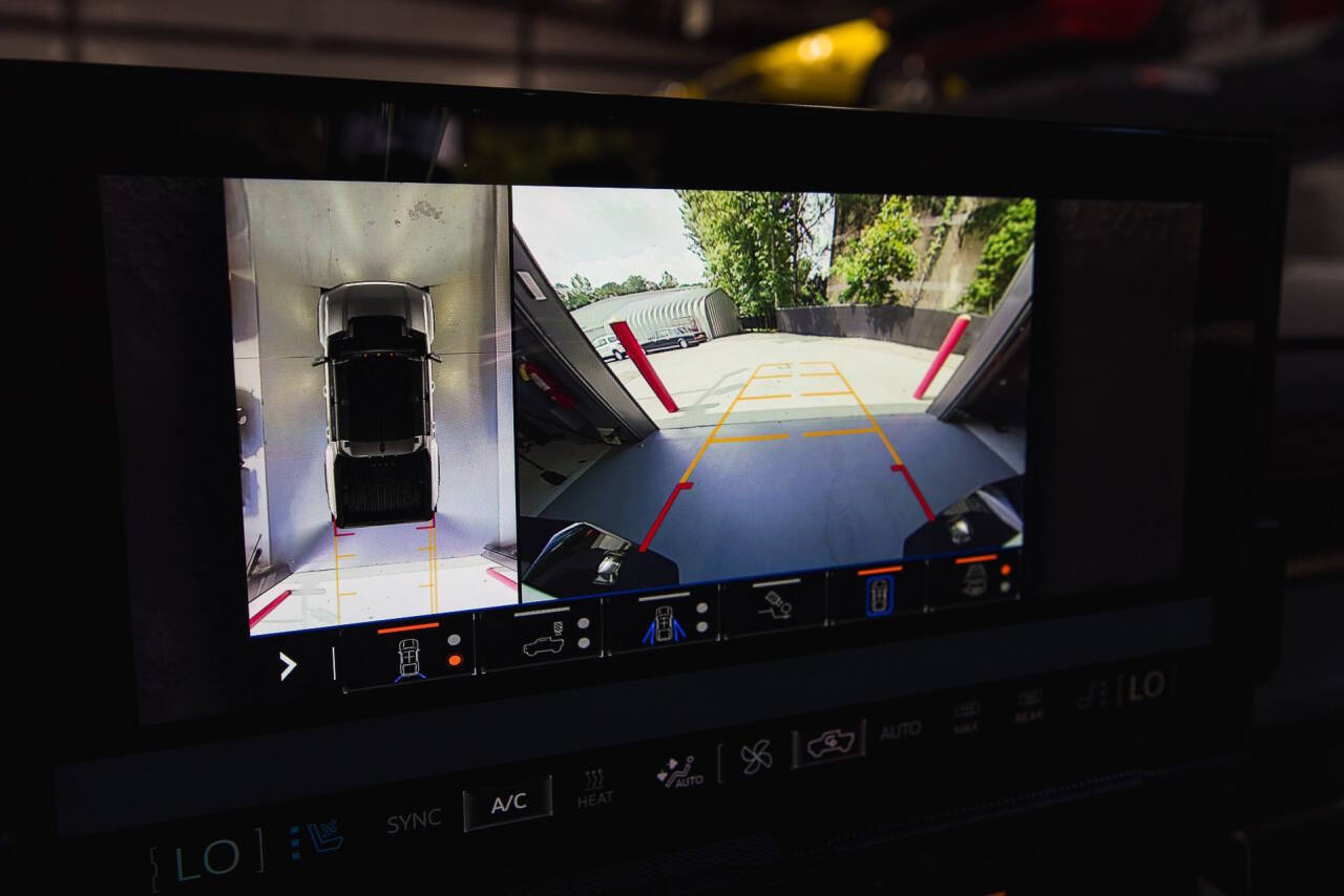 2022 GMC HUMMER EV 39