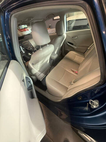 2010 Toyota Prius II