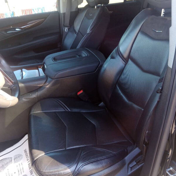 2015 Cadillac Escalade Luxury