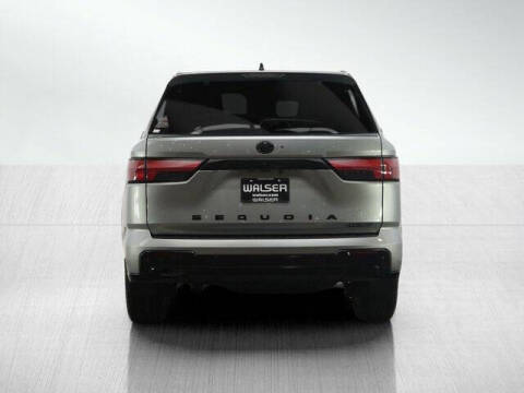 2025 Toyota Sequoia Platinum