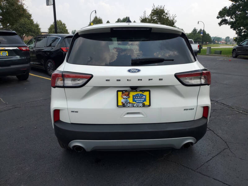 2022 Ford Escape SE