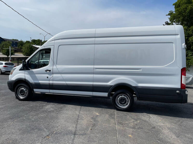 2016 Ford Transit Base photo 4