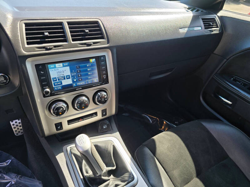 2011 Dodge Challenger SRT8 392
