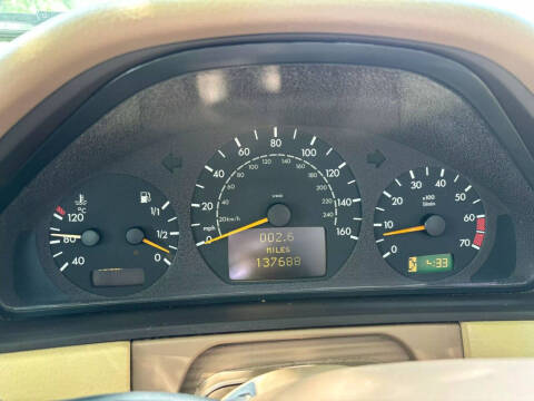 2002 Mercedes-Benz E-Class E 320