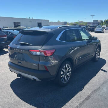 2020 Ford Escape Titanium