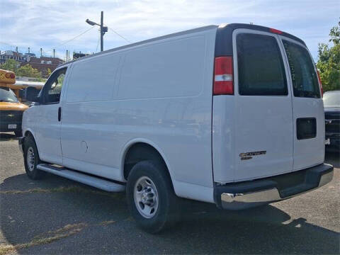 2023 Chevrolet Express 2500