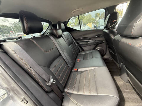 2019 Nissan Kicks SR