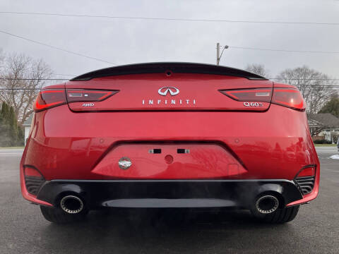 2017 Infiniti Q60 Red Sport 400