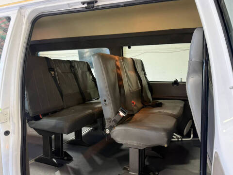 2011 Ford E-Series E-250