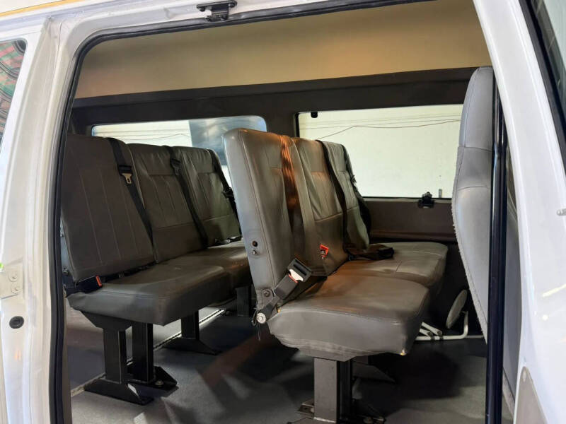 2011 Ford E-Series E-250
