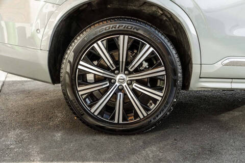 2025 Volvo XC90 B6 Plus Bright Theme 7P