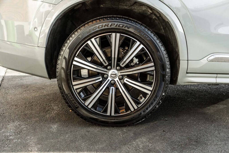 2025 Volvo XC90 B6 Plus Bright Theme 7P