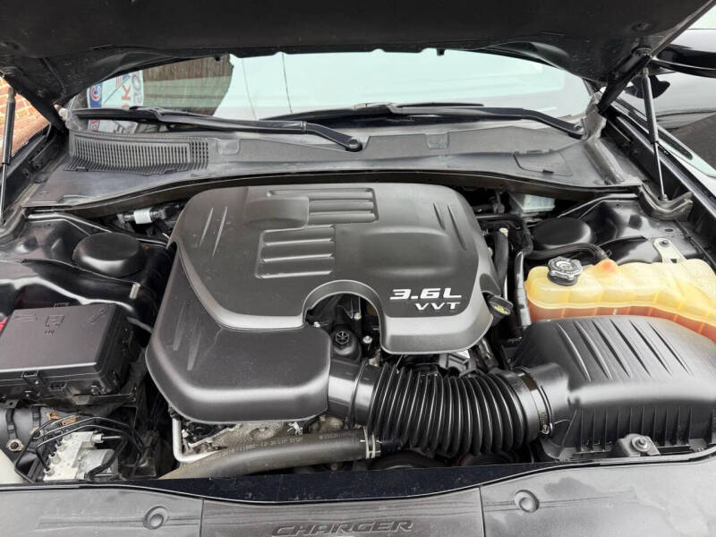 2017 Dodge Charger SXT