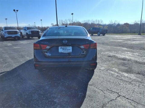 2023 Nissan Altima 2.5 SL