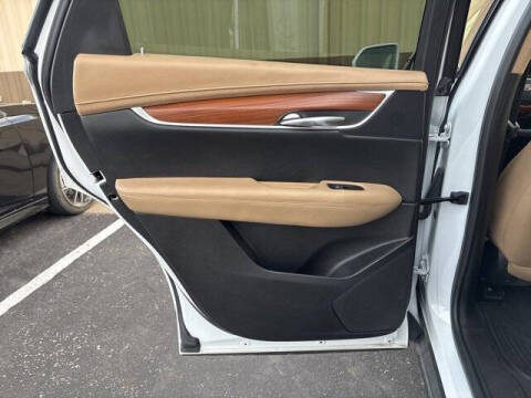 2018 Cadillac XT5 Platinum