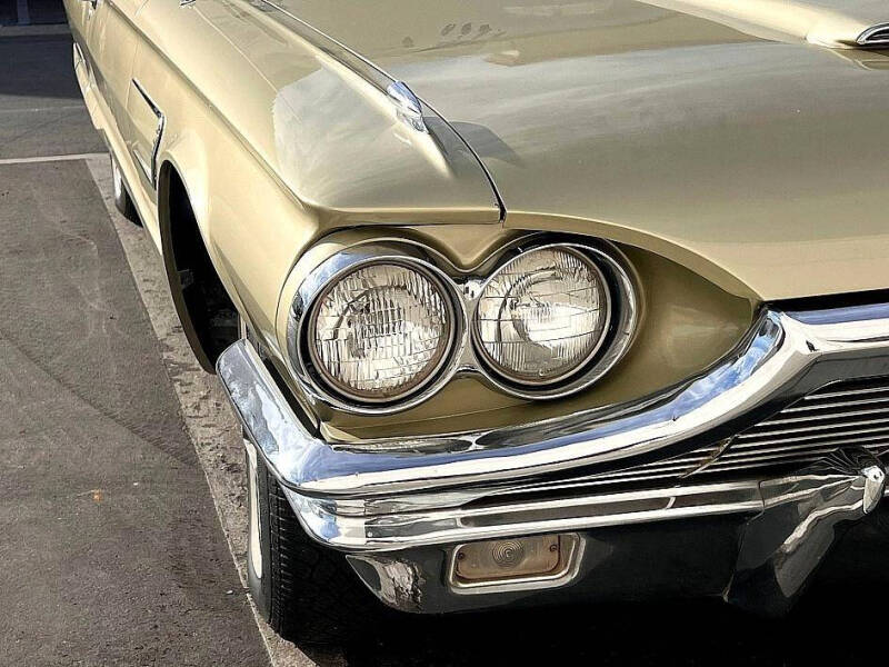 1965 Ford Thunderbird