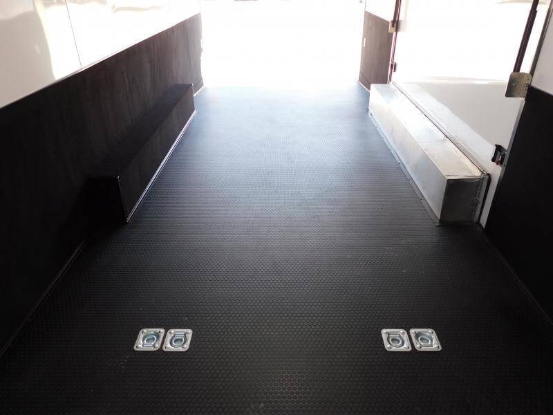 2025 United Trailers Aluminum 28' Loaded with 7k Ax