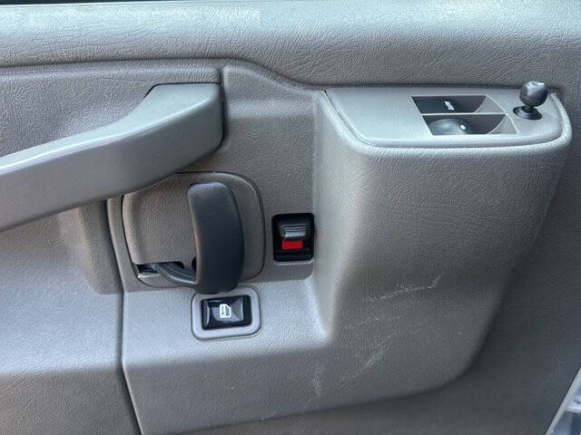 2024 GMC Savana 2500