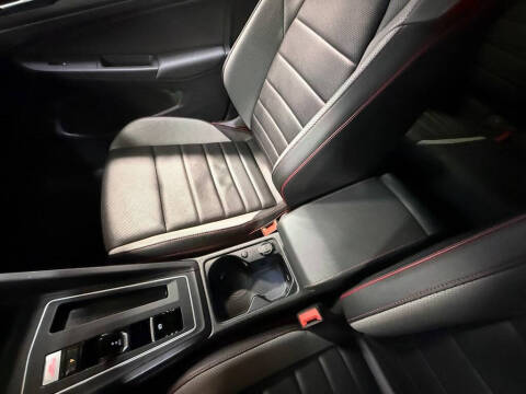 2022 Volkswagen Golf GTI Autobahn