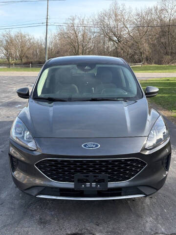 2020 Ford Escape SE